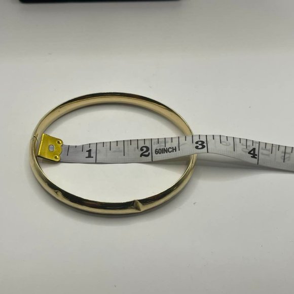 Eternalgold 14K Yellow Gold Oval Bangle Bracelet - Women - medium-large - Picture 11 of 16